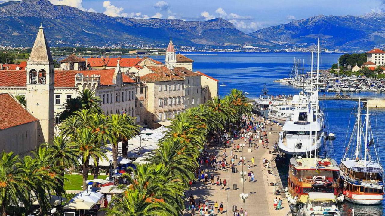 Modern 4* Luxury Apartment In Center Trogir Buitenkant foto