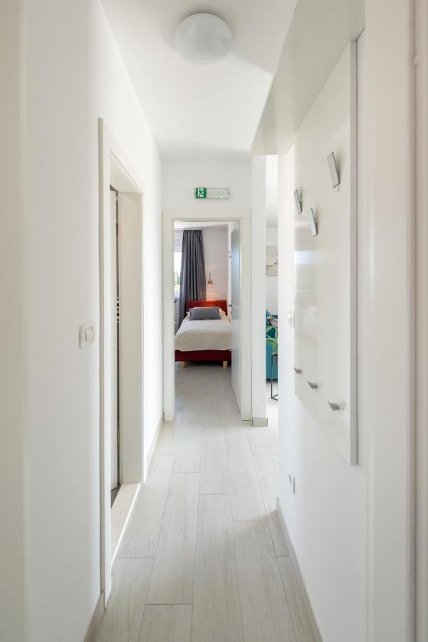 Modern 4* Luxury Apartment In Center Trogir Buitenkant foto