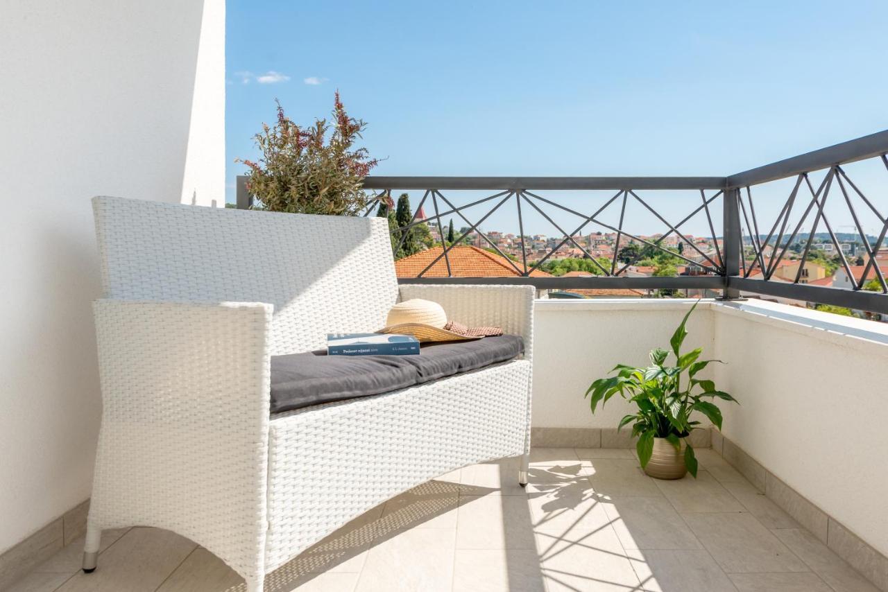 Modern 4* Luxury Apartment In Center Trogir Buitenkant foto