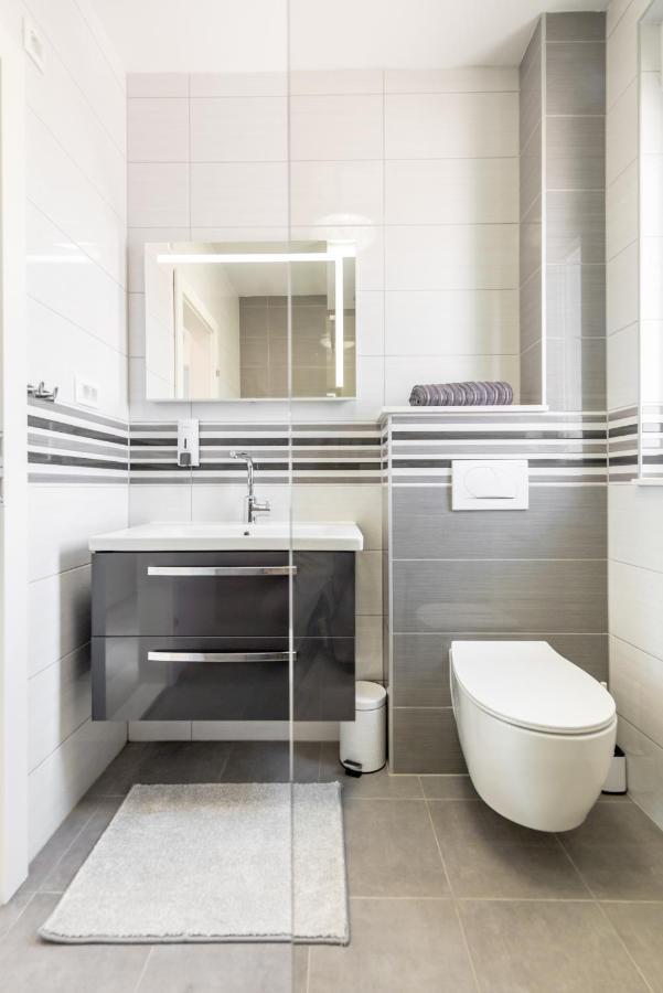 Modern 4* Luxury Apartment In Center Trogir Buitenkant foto